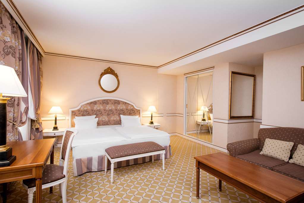 Hotel By Fassbind 3*