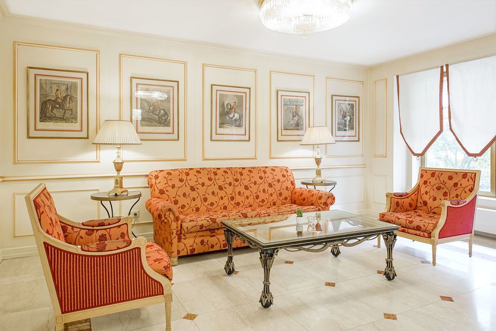 By Fassbind 3* Geneva