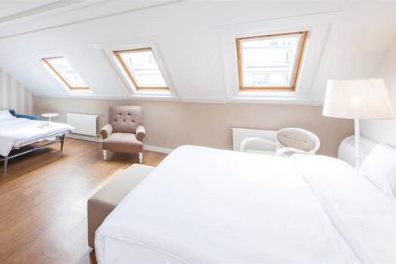 By Fassbind 3* Geneva